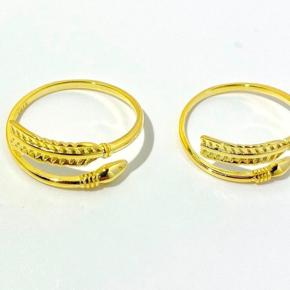 Arrow Ring 18K Yellow Gold plated over 925 Sterling Silver - Picture 2 of 5